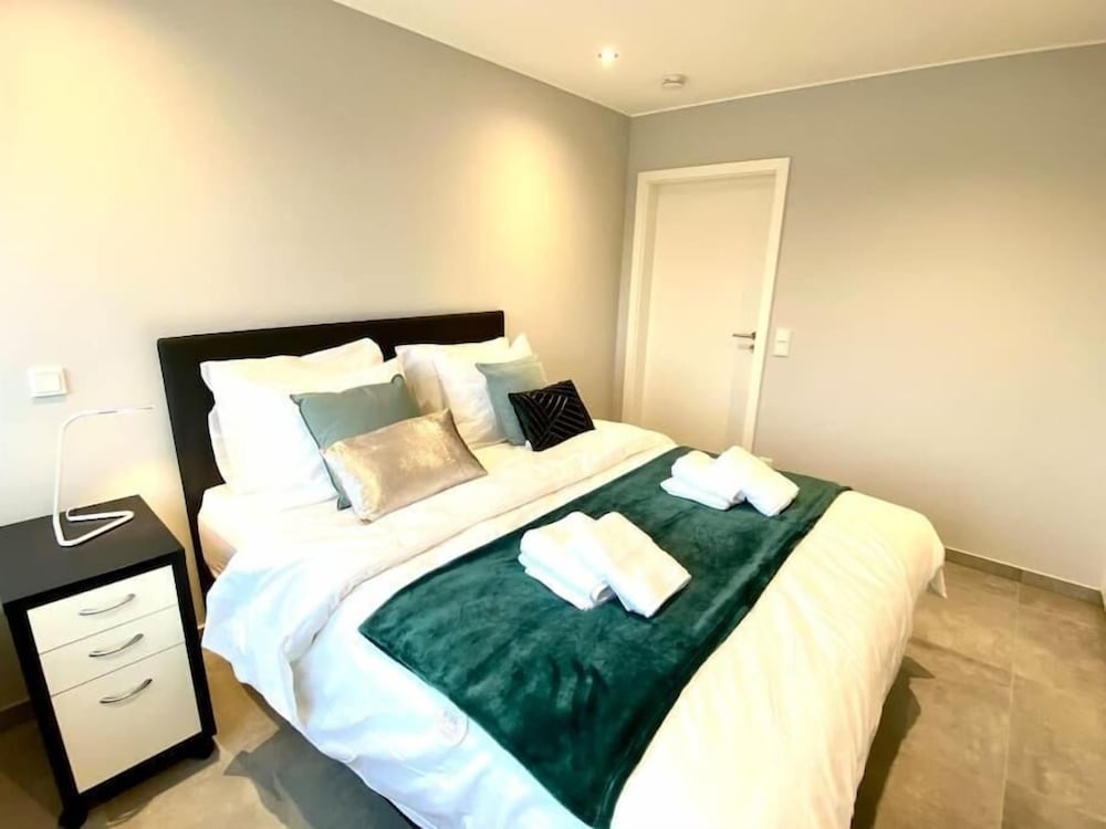 Фото 2 bedrooms in the heart of Limpertsberg