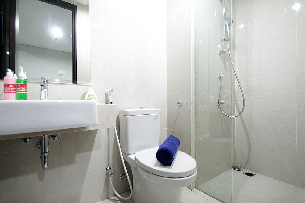 Фото Puri Mansion Apartment