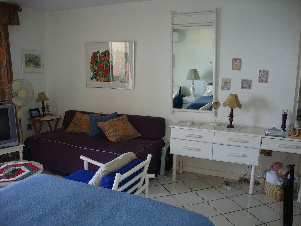 Фото Ocean Suite Beach Front at Mobay Club