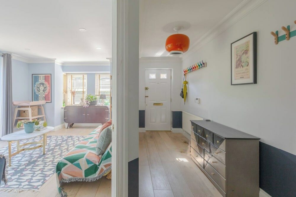 Фото Beautiful & Modern 3bd House- Kennington!