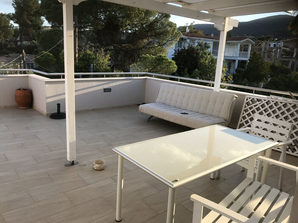 Фото Beautiful Spacious apt in Nea Makri