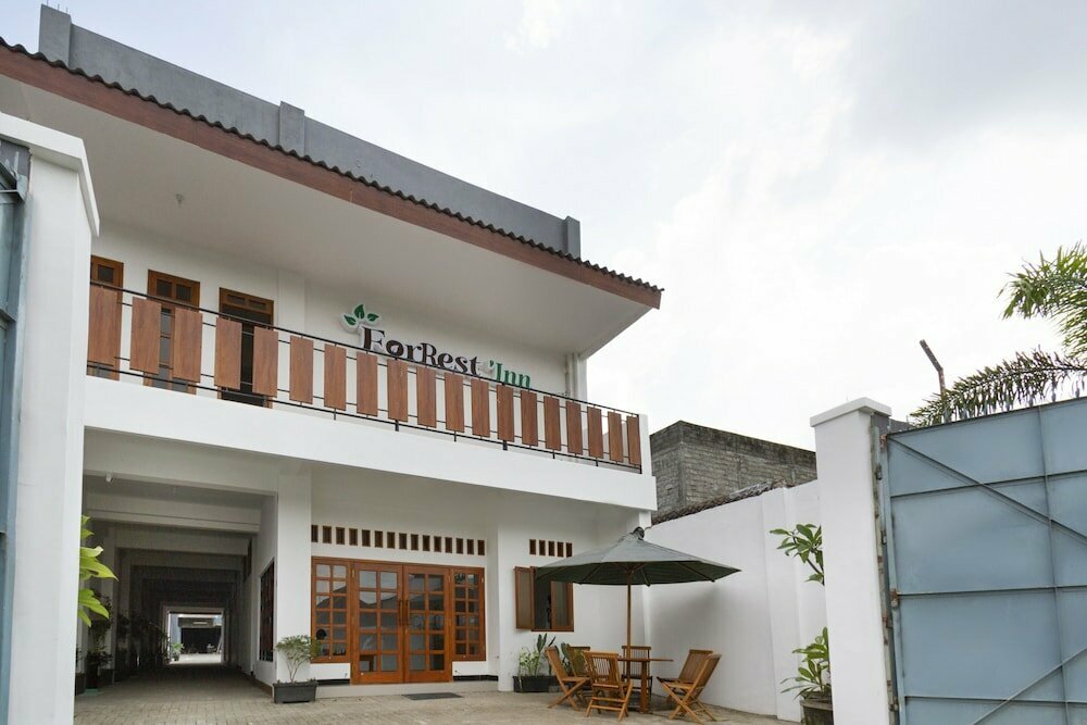 Hotel Super Oyo 3309 Forrest’inn, East Java, photo