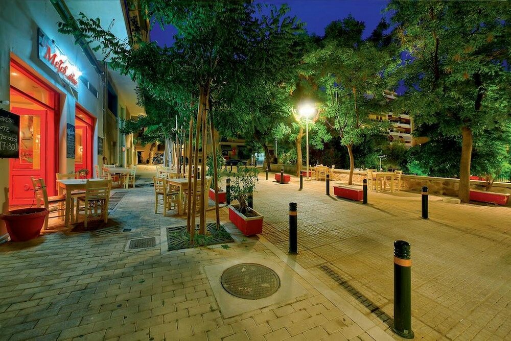 Фото отеля 2