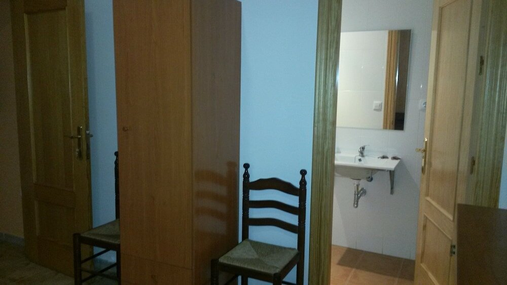 Фото Hostal Virgen del Pilar