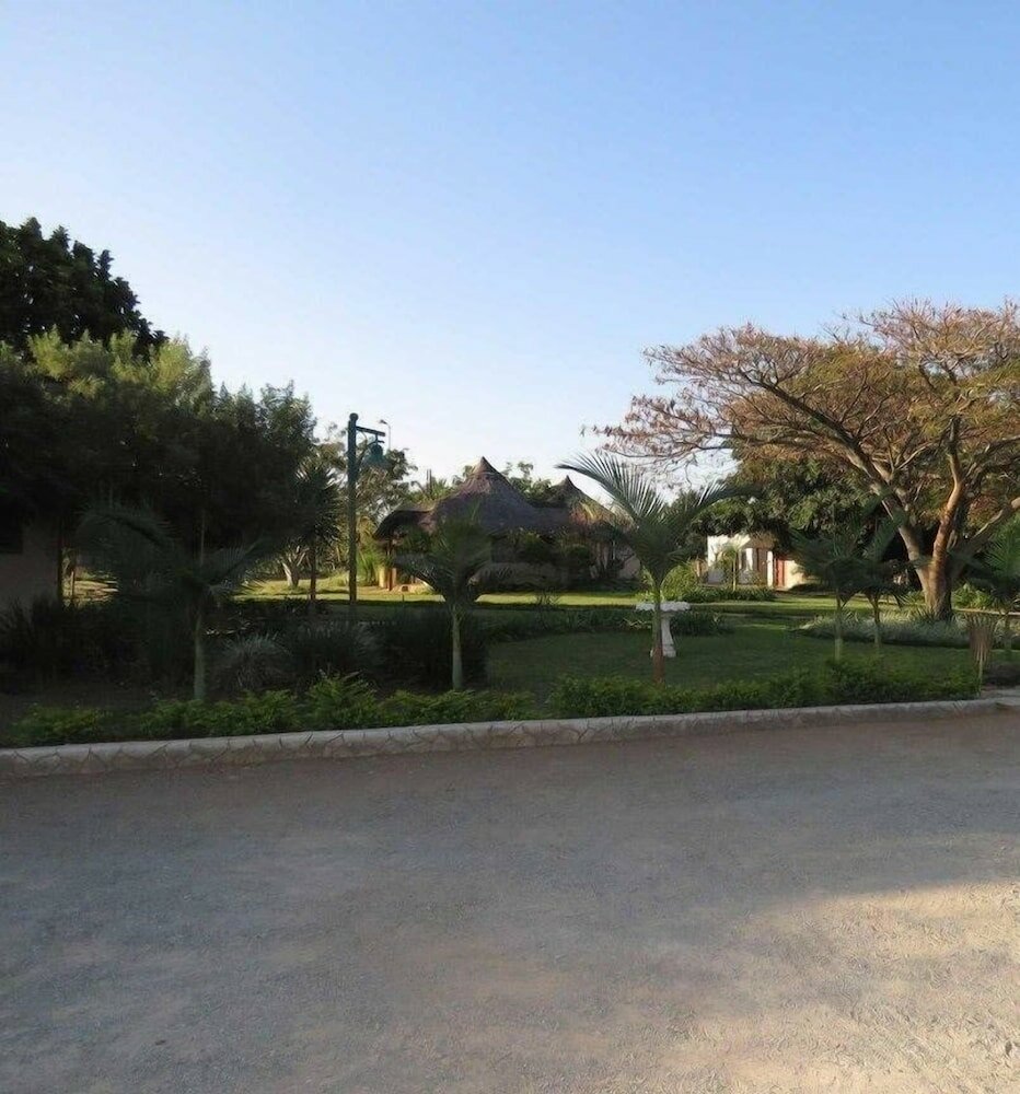 Фото Dwaleni Farm Lodge