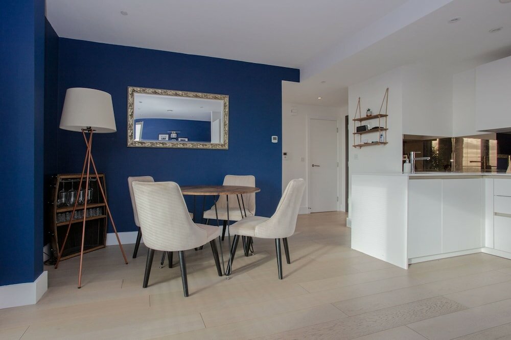 Фото Contemporary 1 Bedroom Apartment in South London