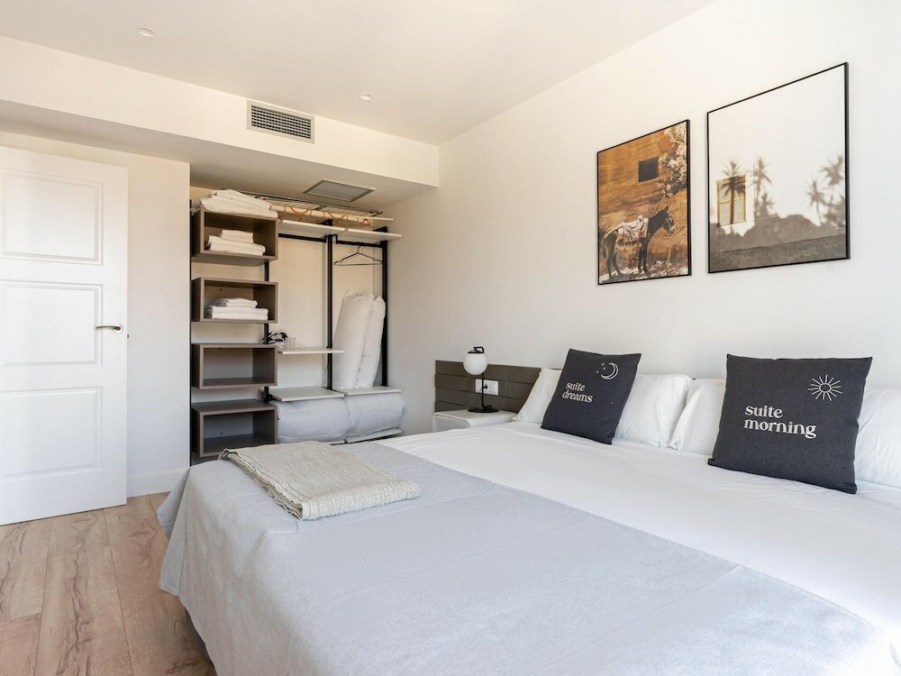 Фото Limehome Haro Calle de la Vega