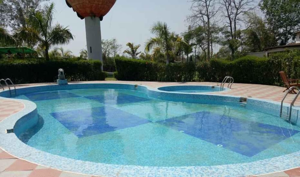 Фото Adb Rooms Corbett Jungle Holiday SPA