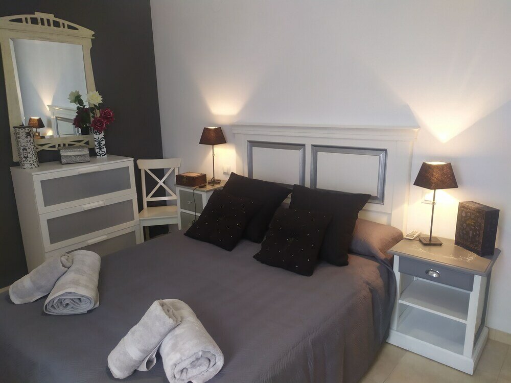 Фото Lujoso Apartamento Los Patios de Cordoba