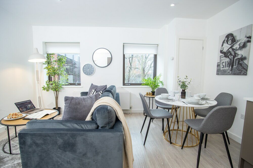 Фото Pembroke House Apartments - Parking