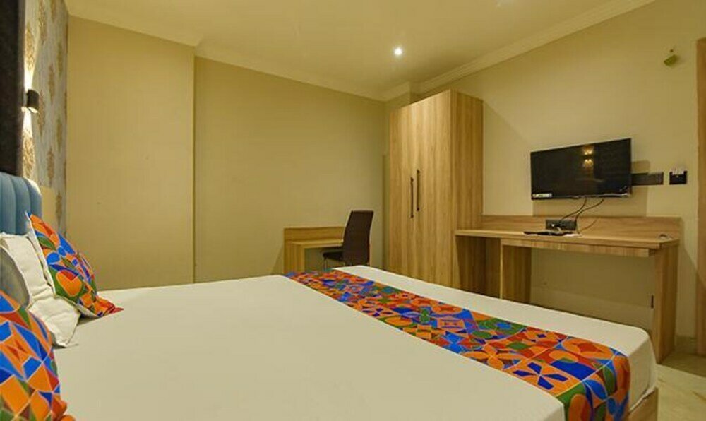 Фото Fabhotel Clive Regency Lovelock