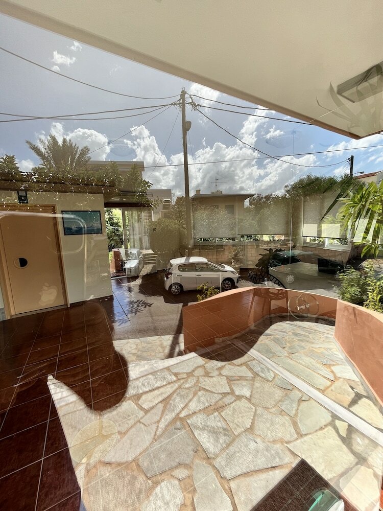 Фото Iolkos Hotel Apartments