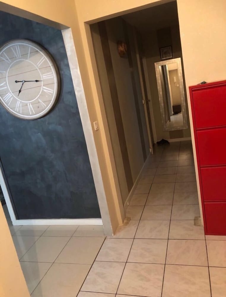Фото Une chambre dans un appartement, chez l’habitant