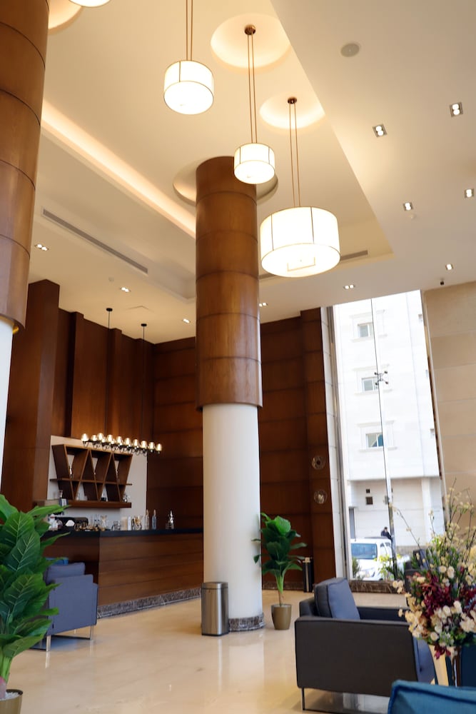 Фото Banan Hotel Suite