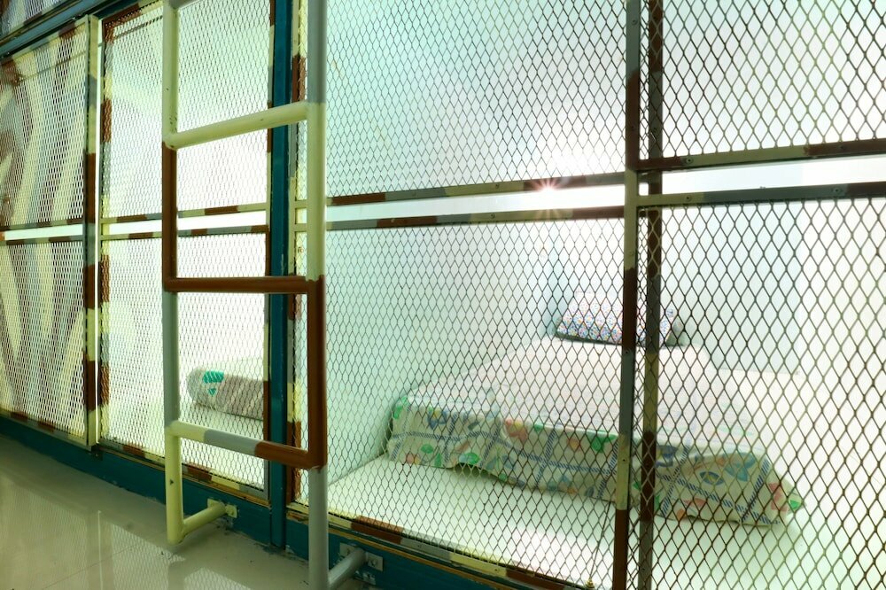 Hotel Kabin Kapsul Kayu Jati V Hostel, Jakarta, photo