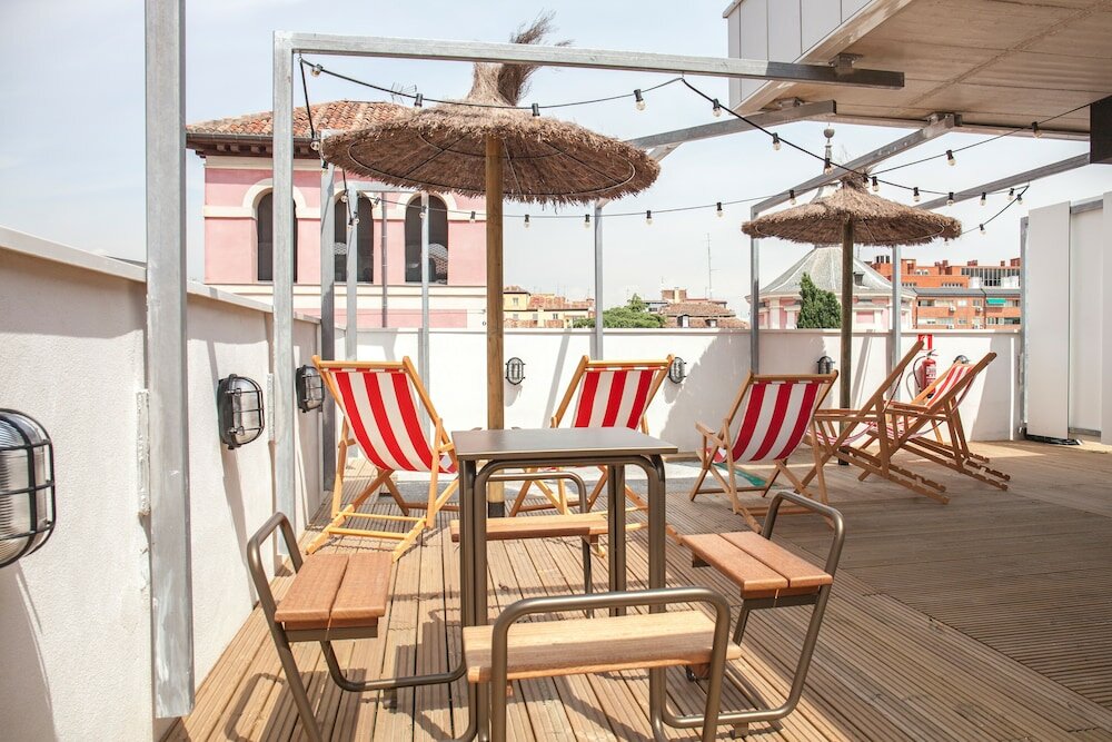 Фото Bastardo Hostel