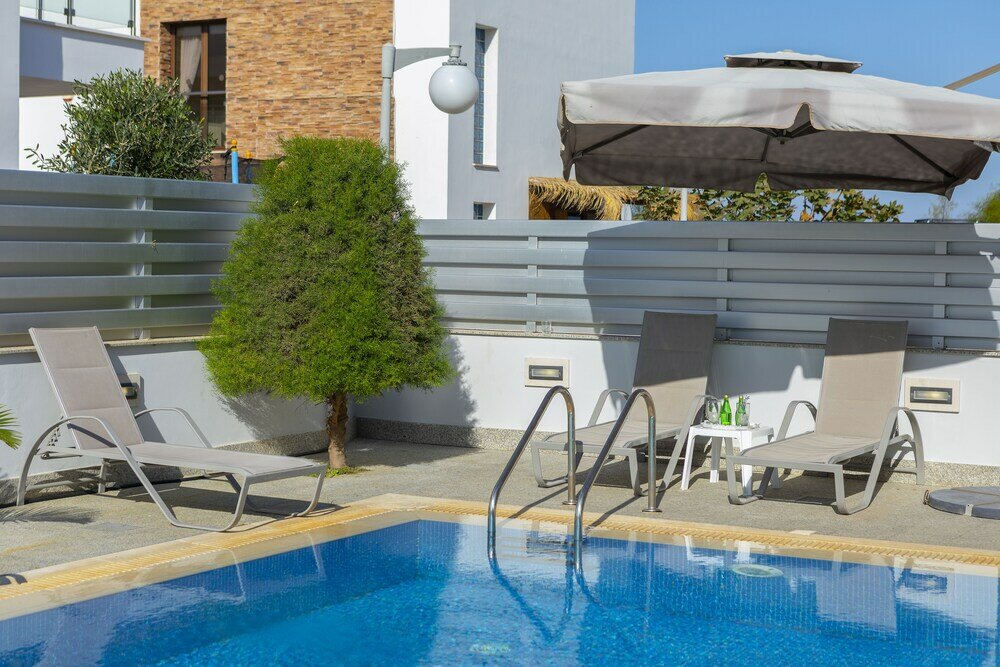 Фото Вилла Seafront Protaras Luxury Resort