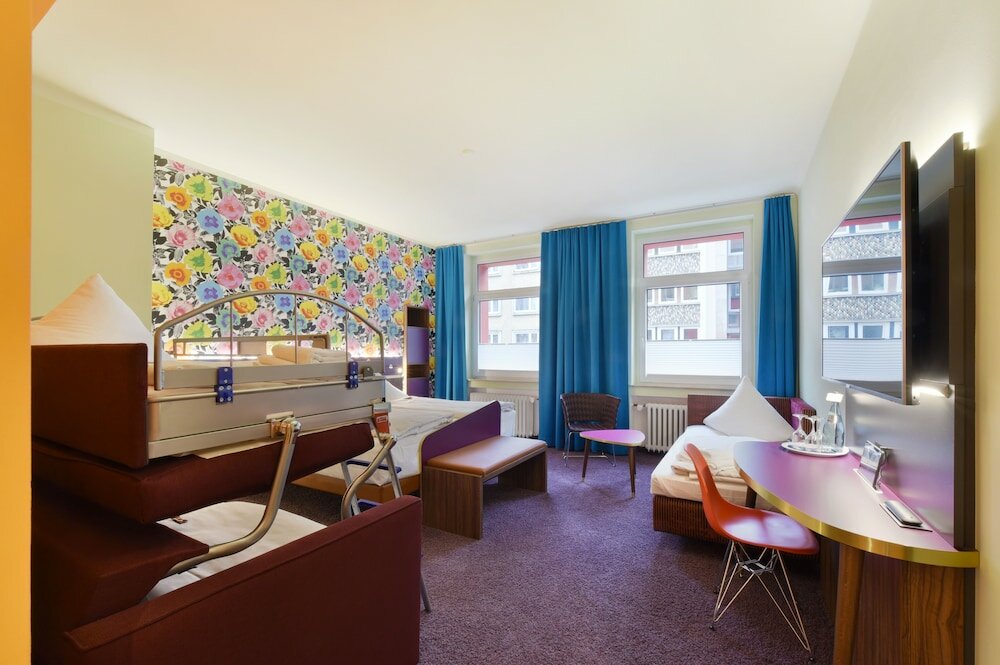 Фото 146038874193