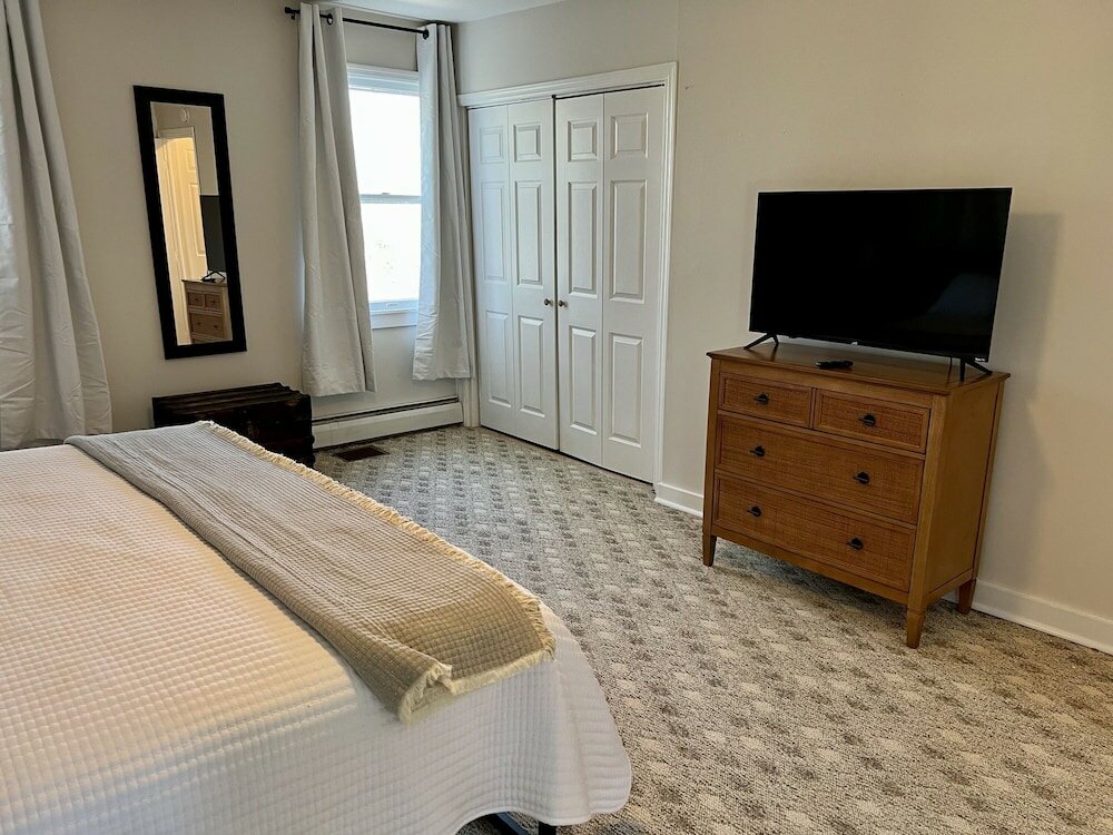 Фото Valcour Inn & Boathouse