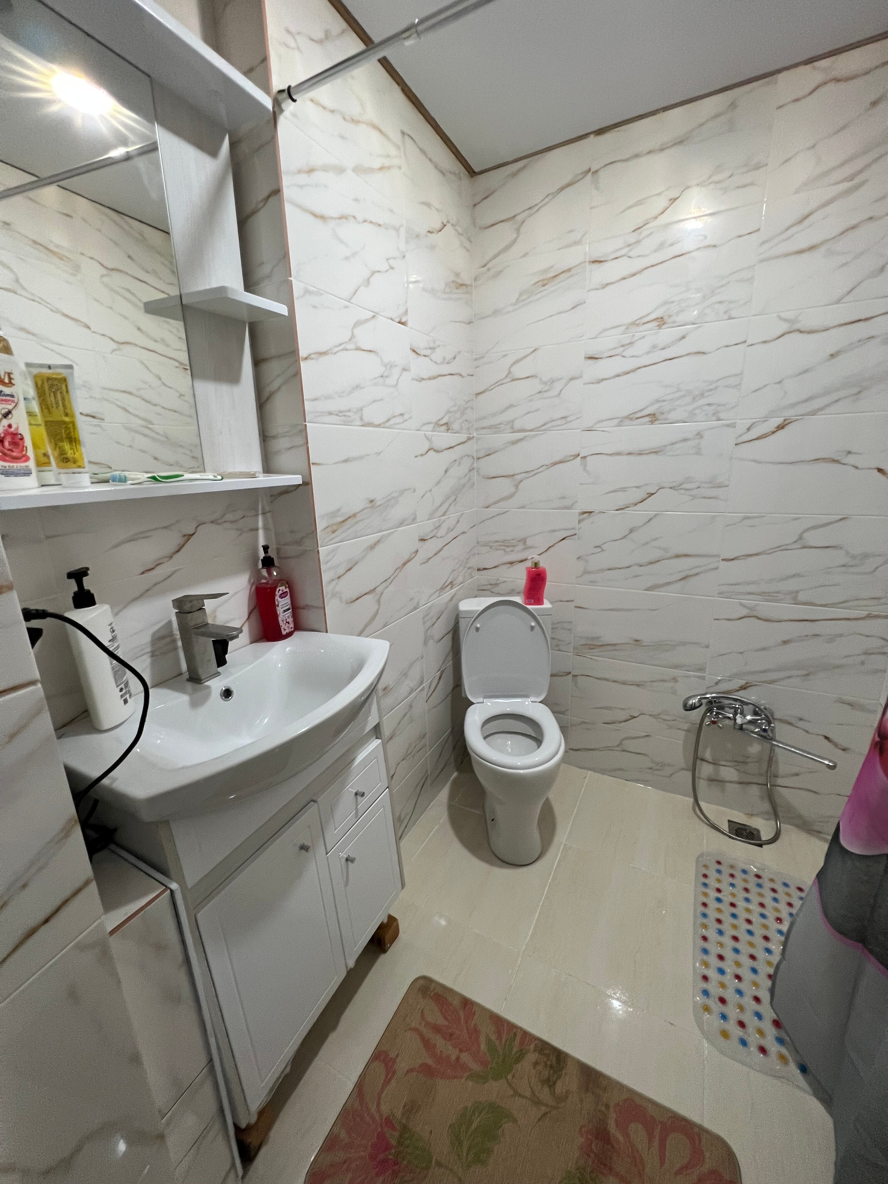 Фото У водопада Тобот