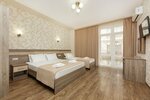 Greek Hotel