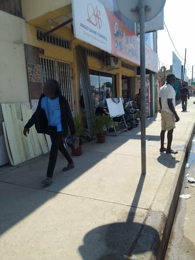 Hardware store Ango Saime comercio, Loanda, photo