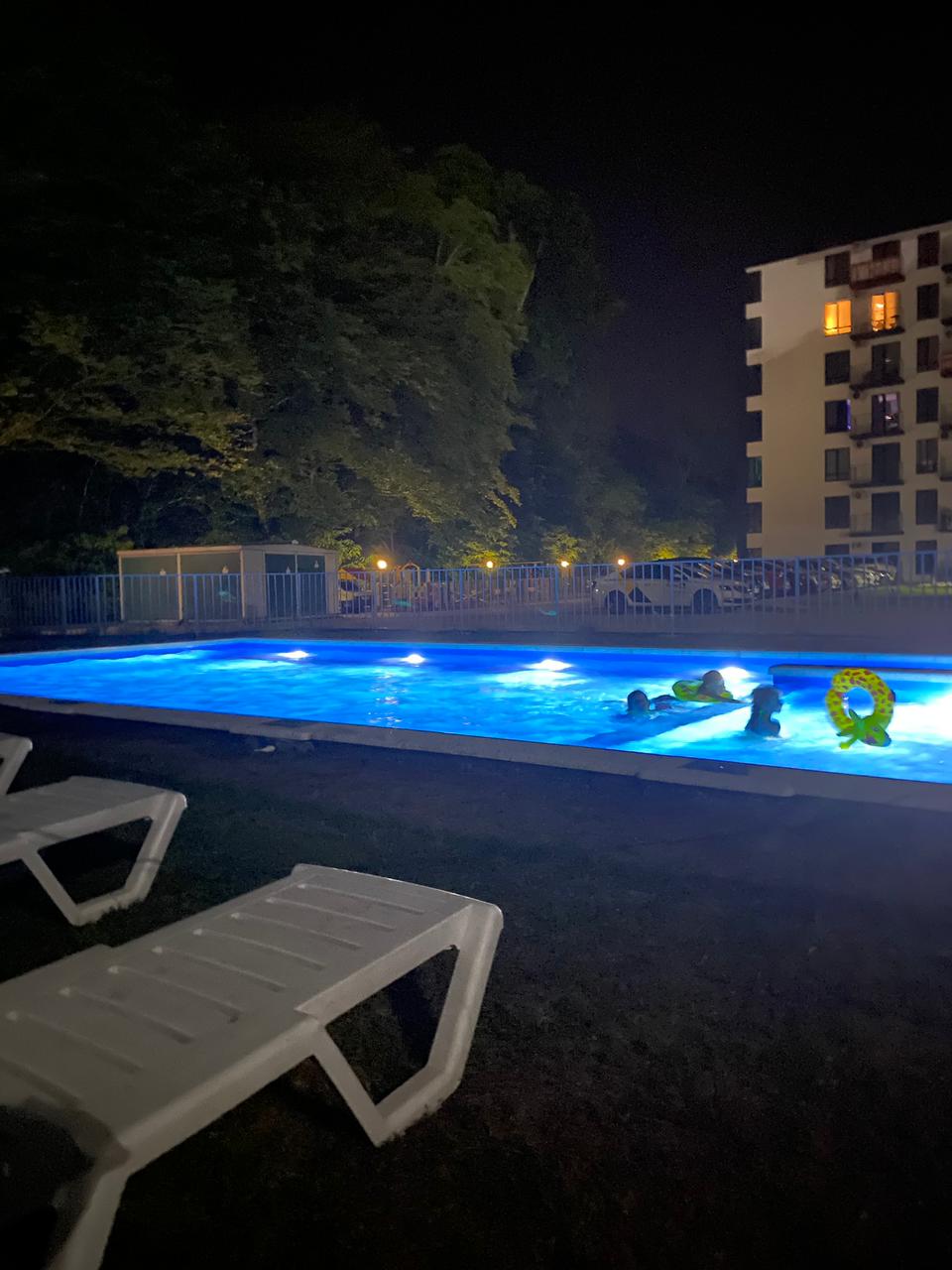 Фото Апартаменты с бассейном