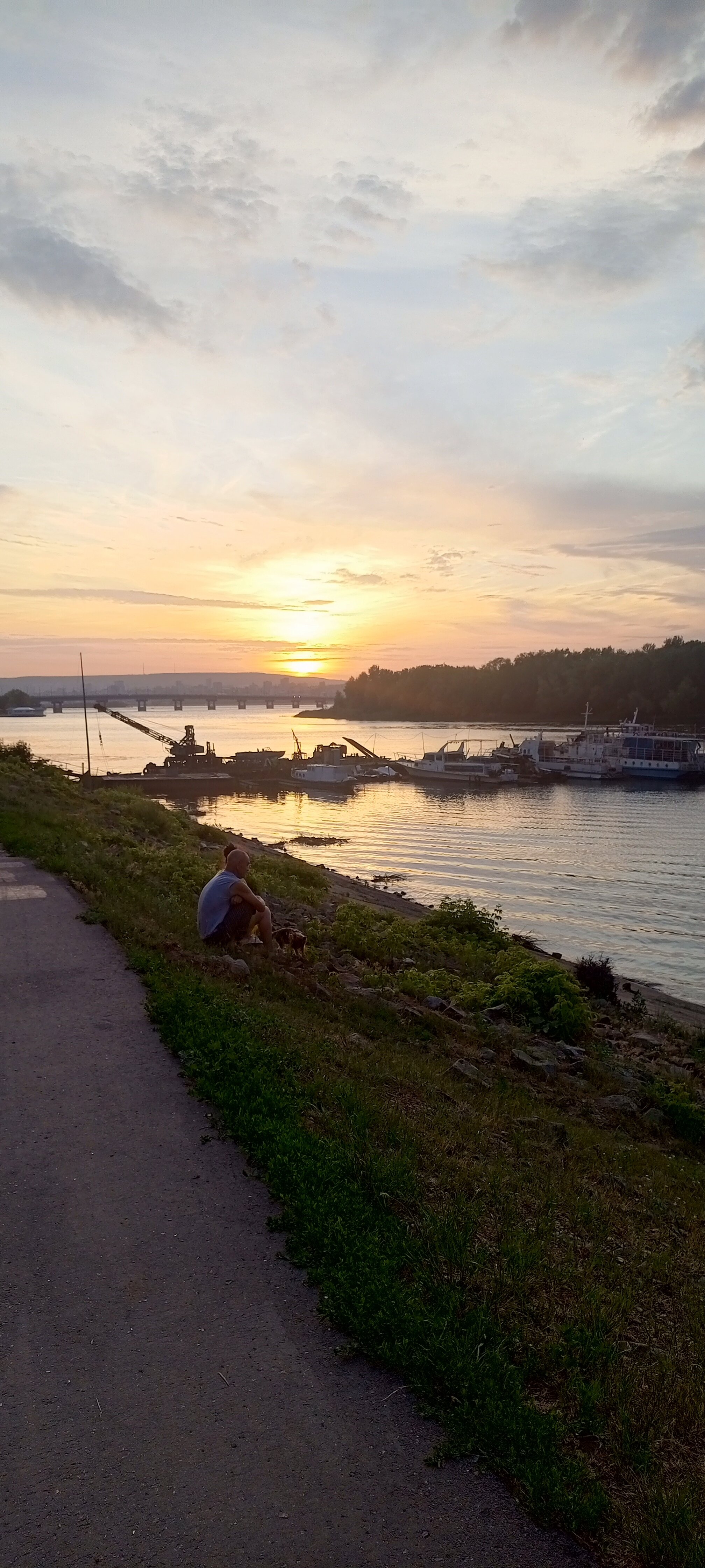 Фото Речная долина