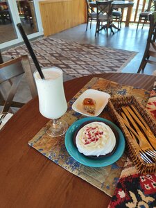 Gorec (Republic of Daghestan, selo Gunib), cafe
