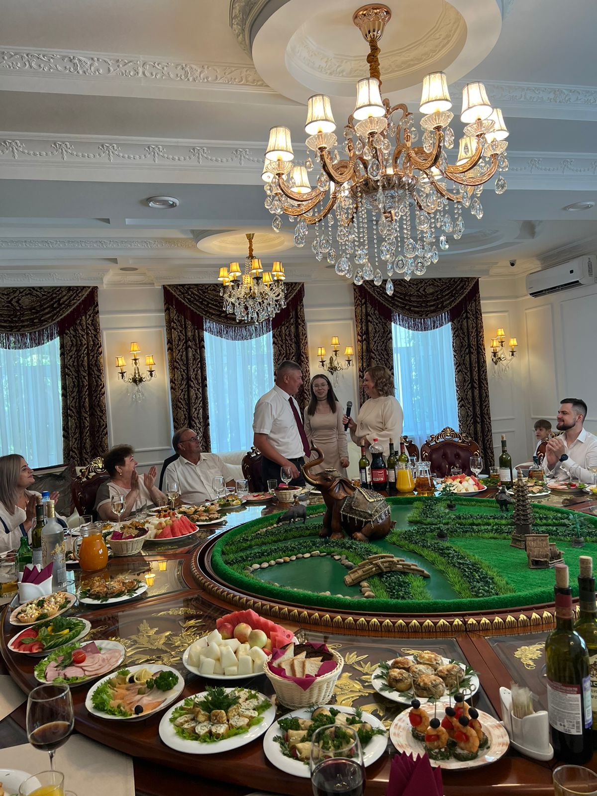 Фото Золотой слон