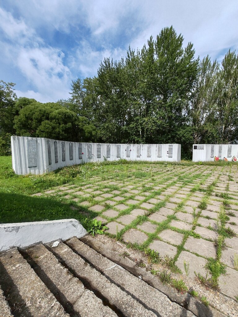 Memorial plaque, foundation stone АЛЛЕЯ СЛАВЫ ПАО "Мотовилихинские заводы", Perm, photo
