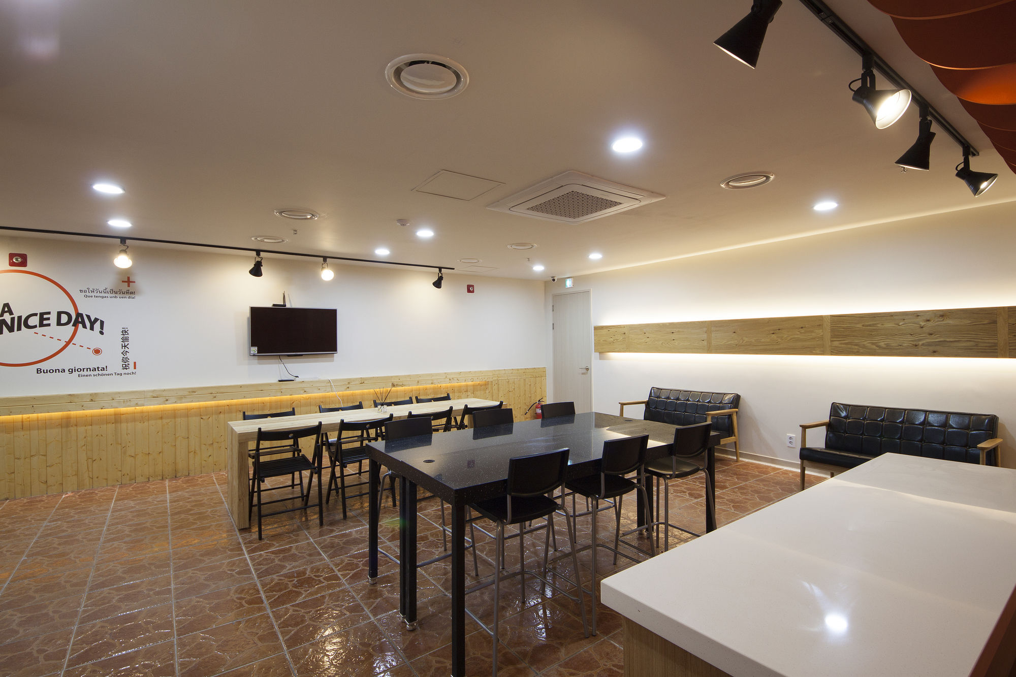 Фото K-Grand Hostel Gangnam 1