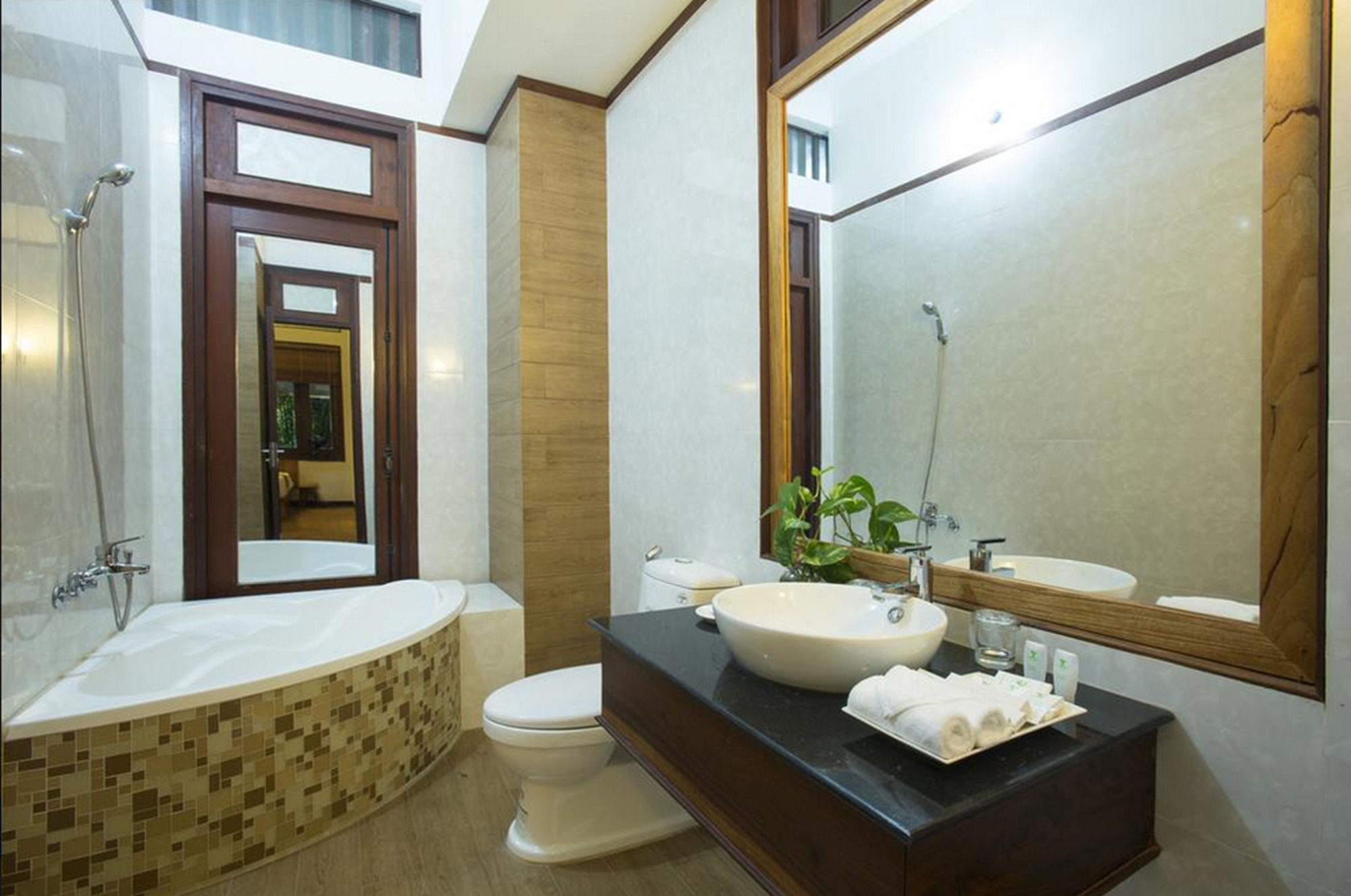 Фото Phong Phu Villa Hoi An