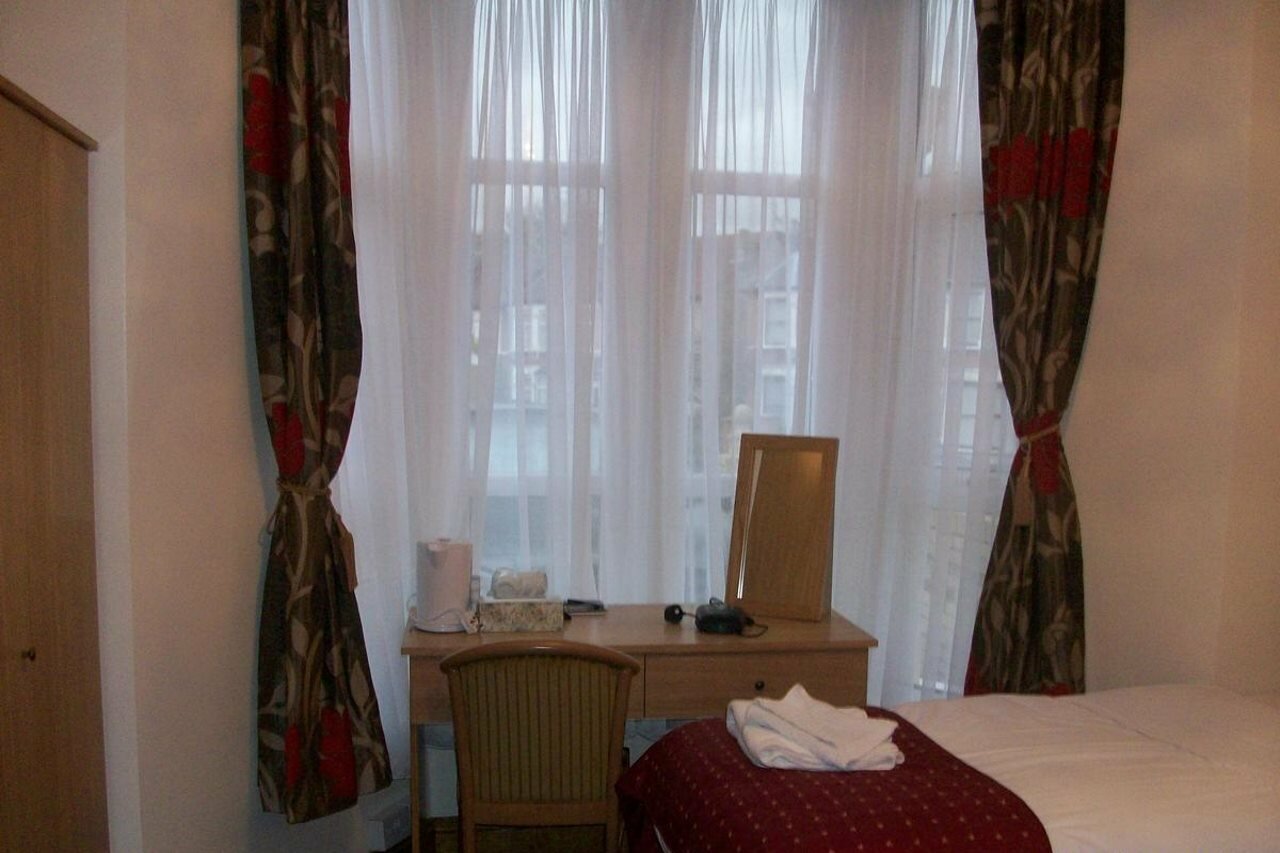 Фото Britannia Inn Hotel