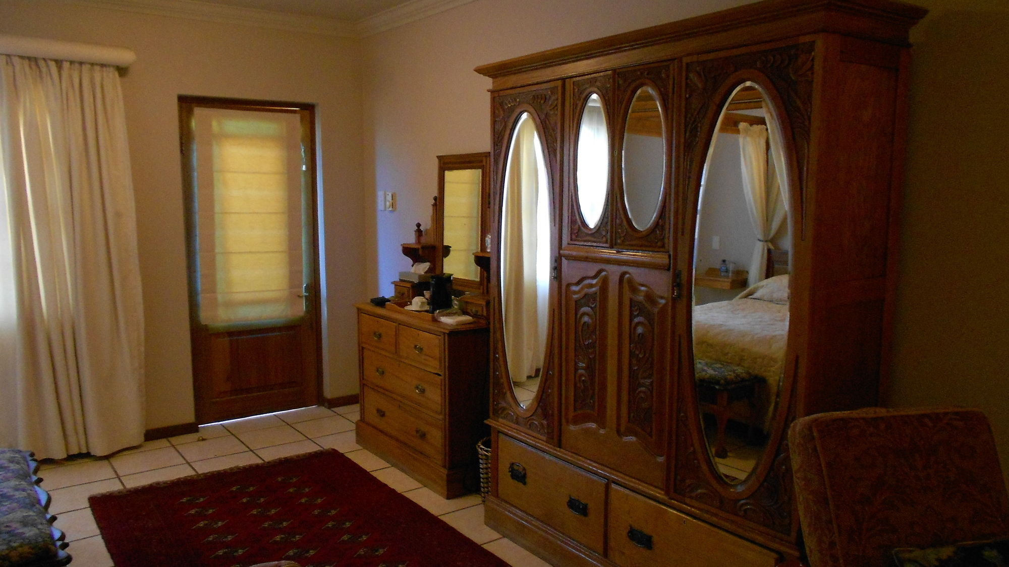 Фото Red Mountain House