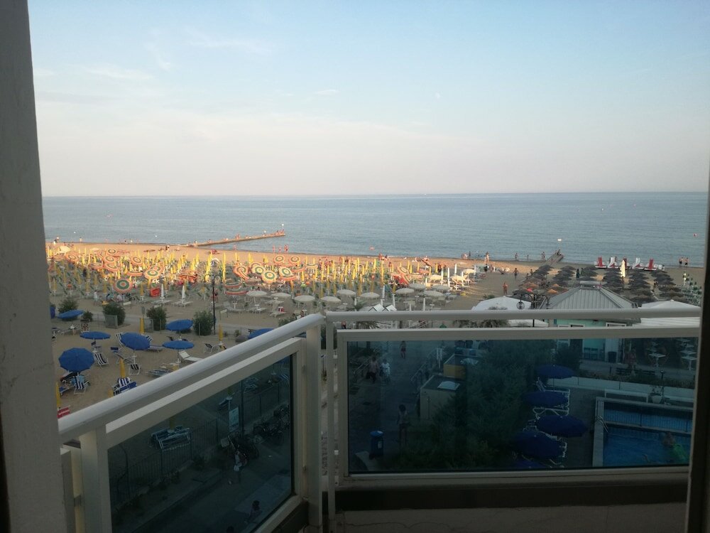 Фото Отель Heron