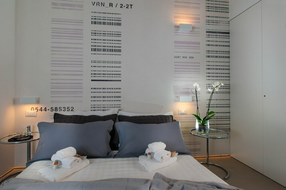 Фото First Floor