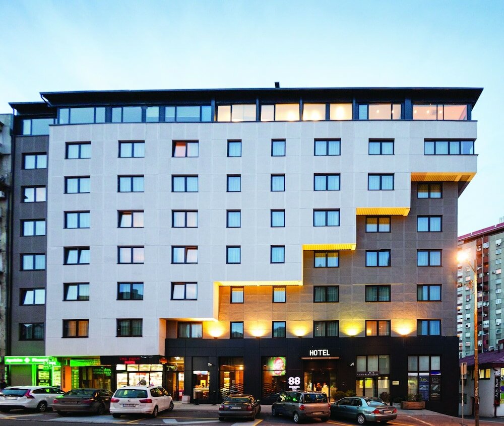 Фото 88 Rooms Hotel