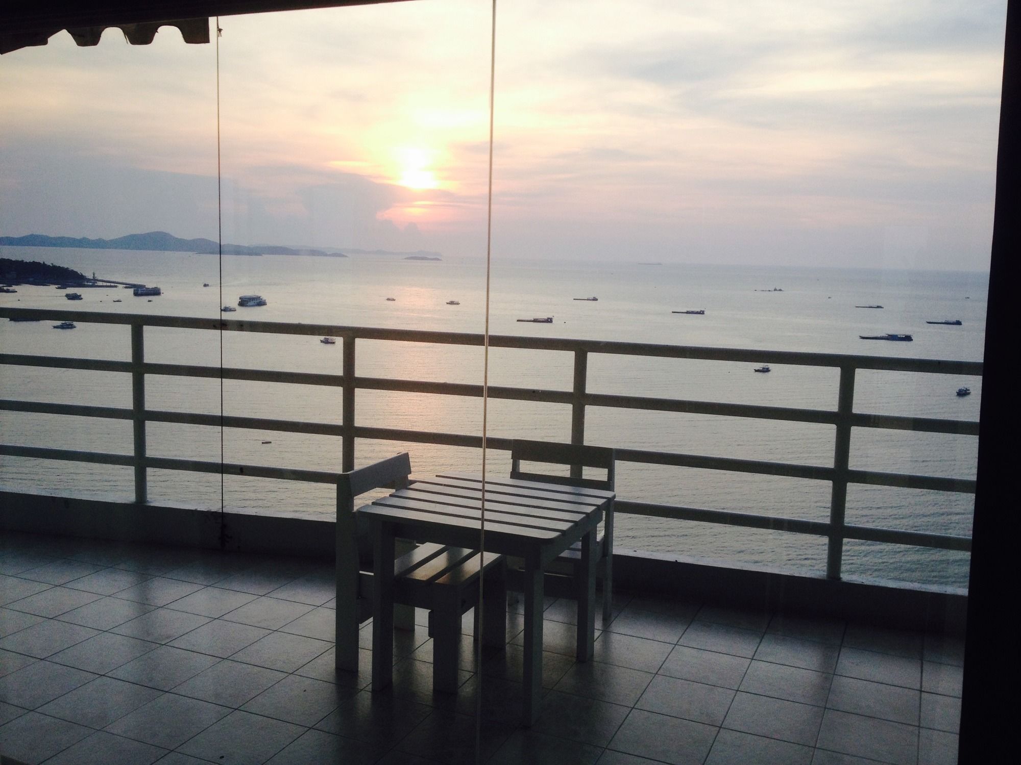 Фото View Talay 6 Condominium by Honey