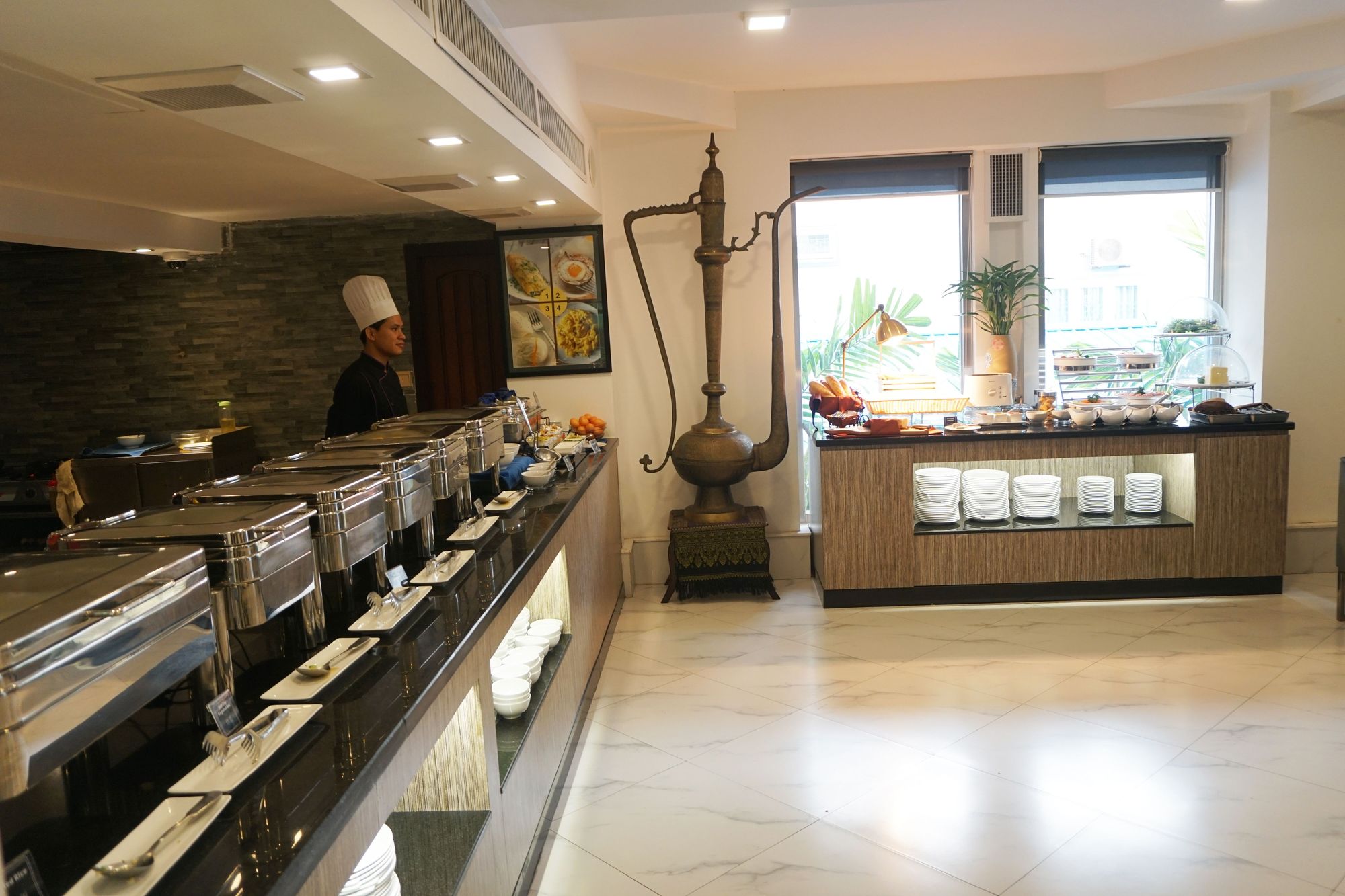 Фото Essence Hotel-Phnom Penh