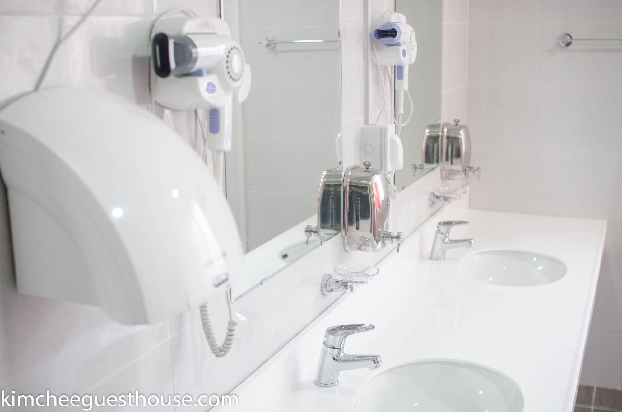 Фото Kimchee Guesthouse Downtown