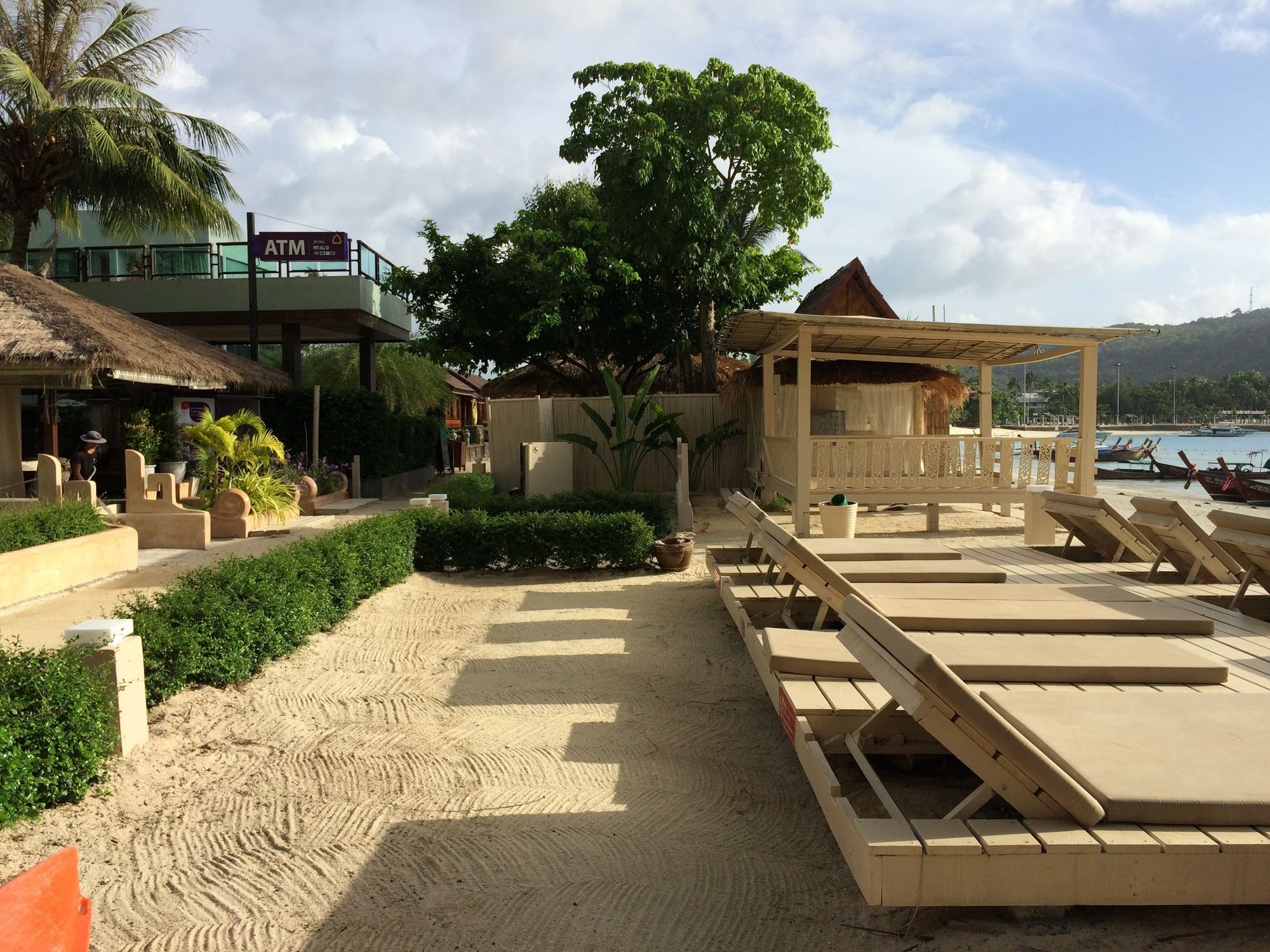 Фото Mama Beach Residence