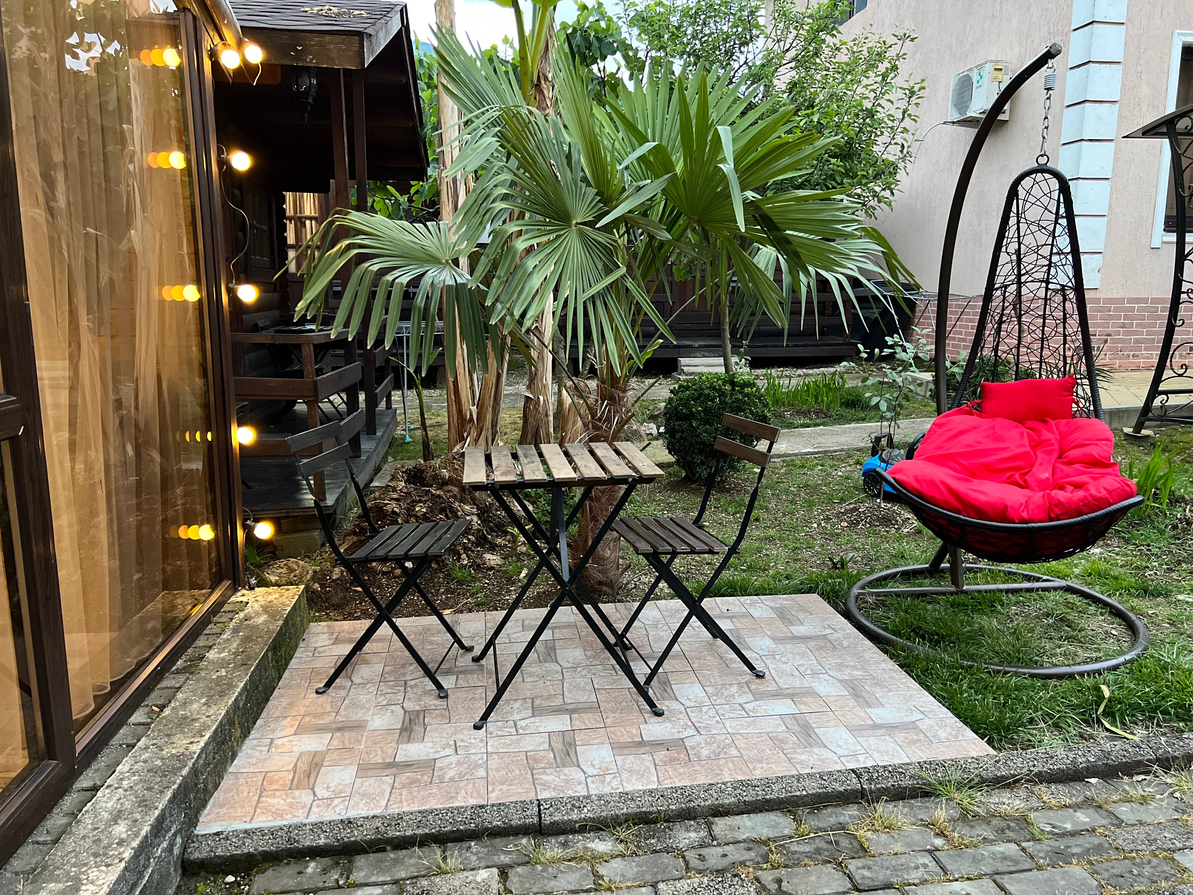 Фото Комплекс Коттеджи в Гагре