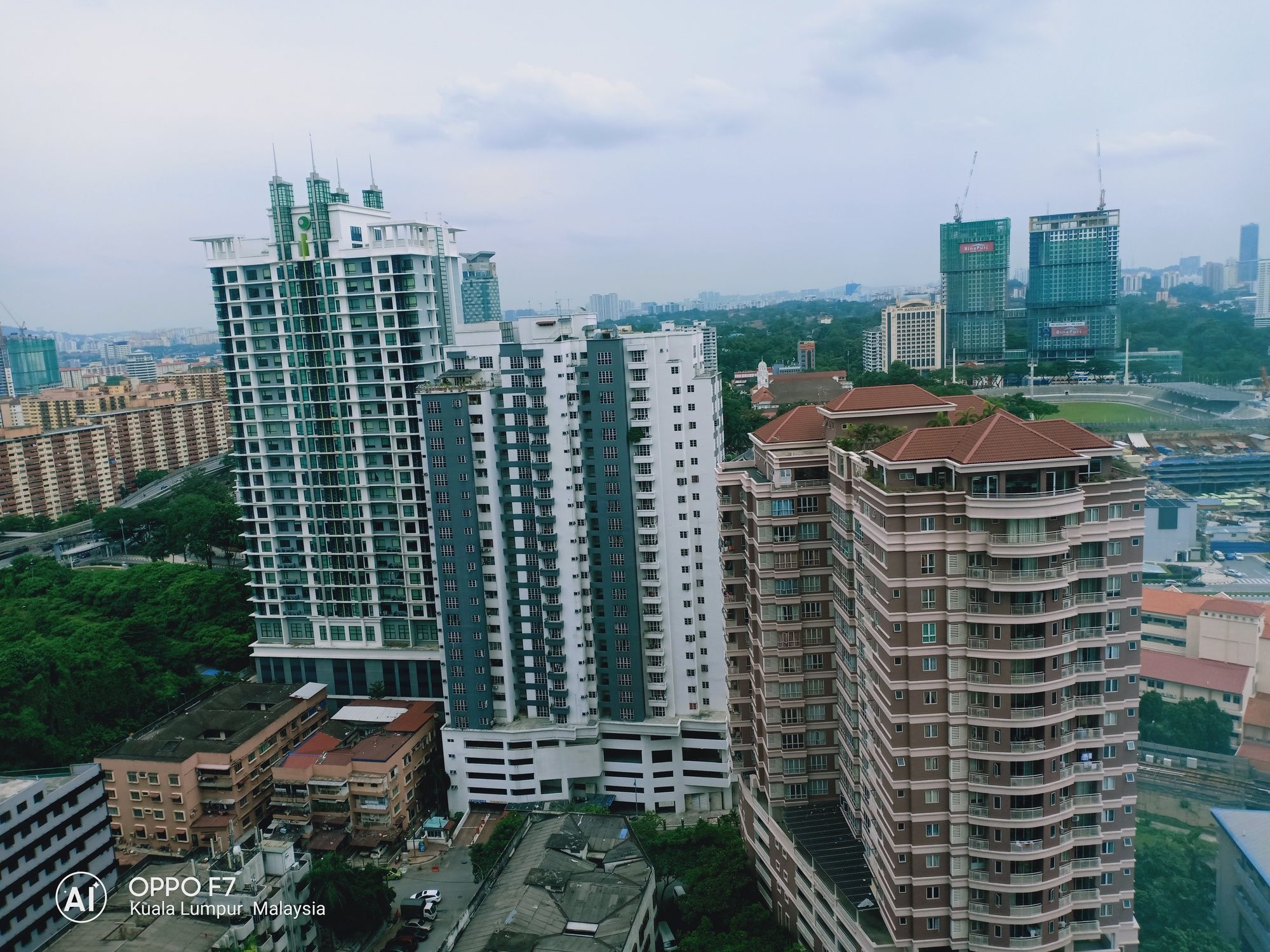 Фото Robertson Suites Z