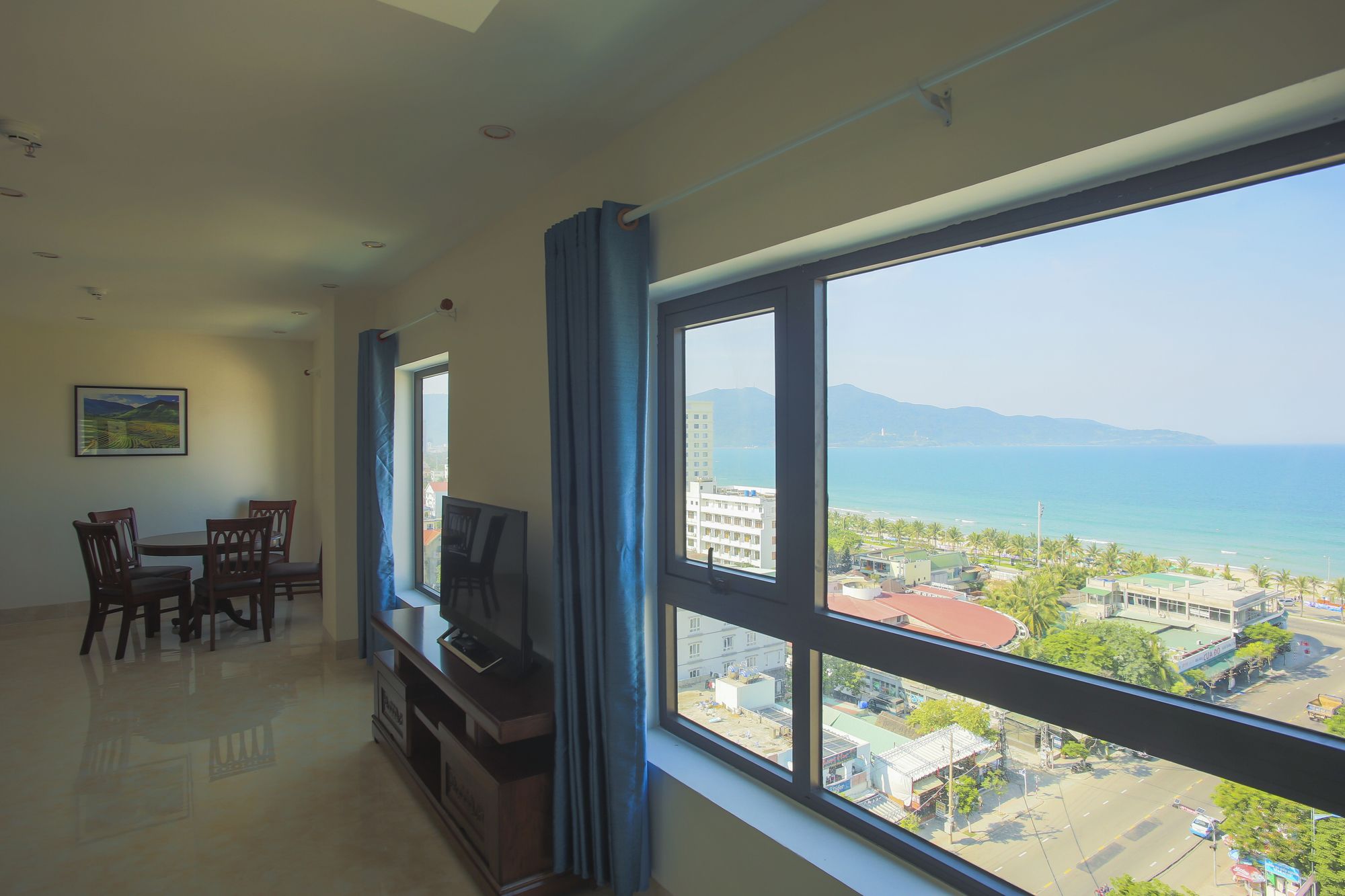 Фото Toan Thang Hotel