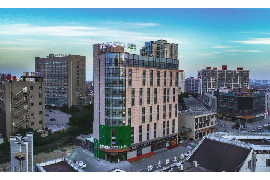 Фото Campanile WuXi HuiShan Tower JinLong Plaza Hotel