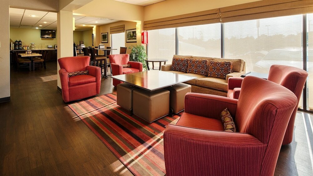 Фото Baymont by Wyndham Lynchburg