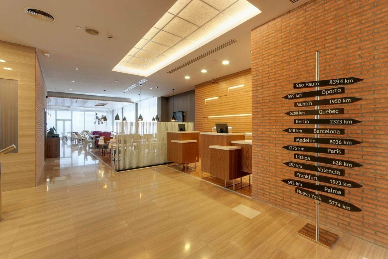 Фото Hotel Madrid Chamartin Affiliated by Melia