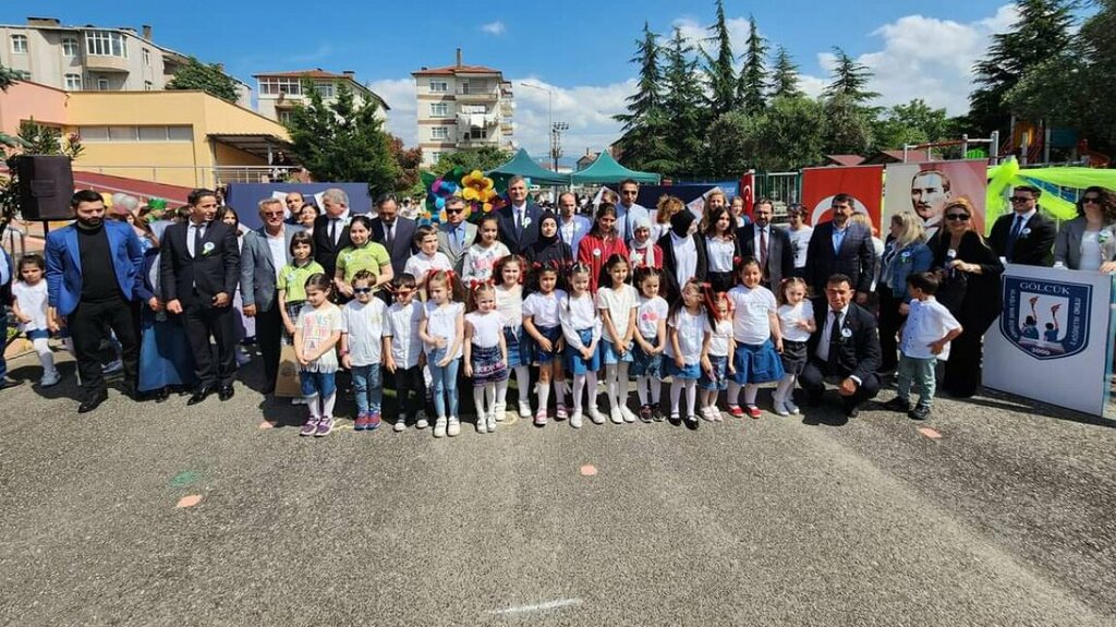 Lyceum Ataturk Anadolu Lisesi, Golcuk, photo