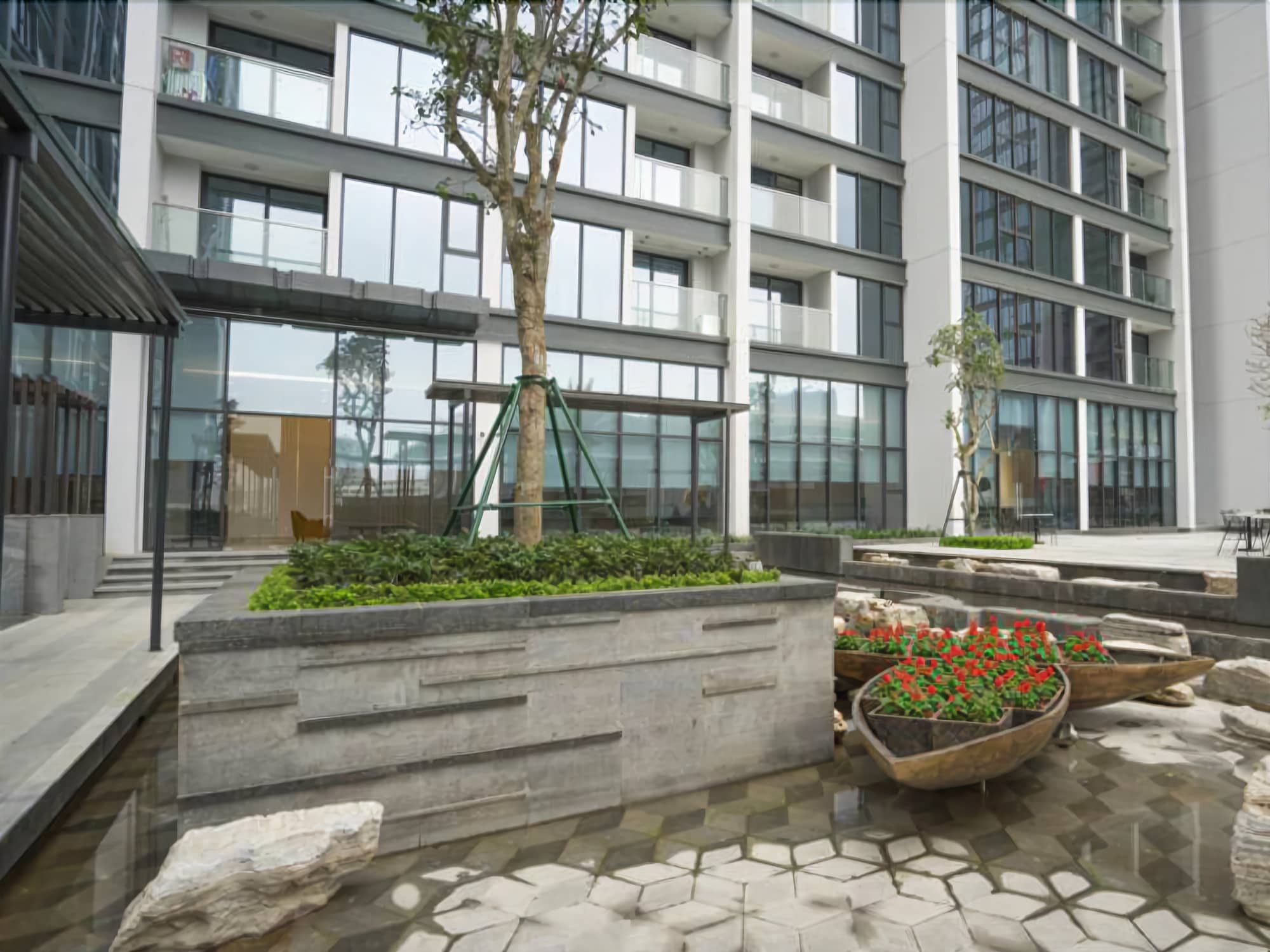 Фото Bayhomes Metropolis Serviced Apartment